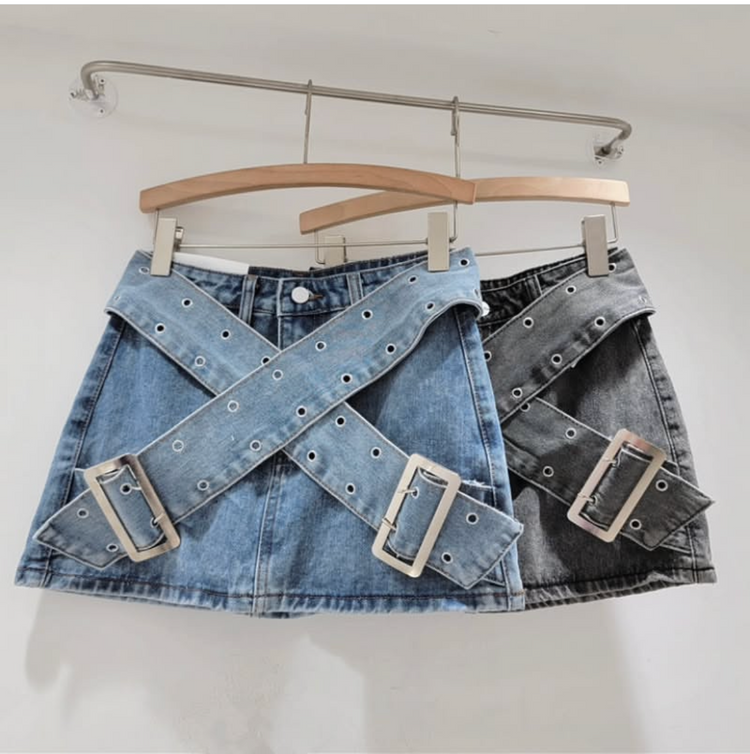 X Marks The Spot Denim Skort (Ash Black)